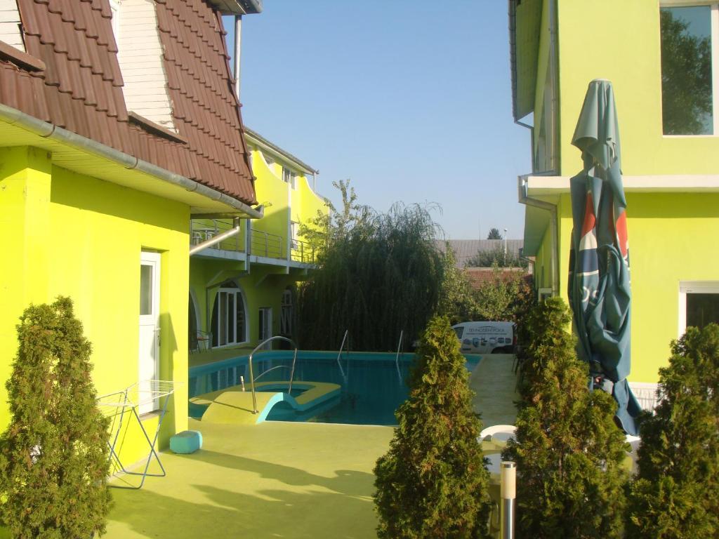 Pension Eclipse Oradea Exterior photo